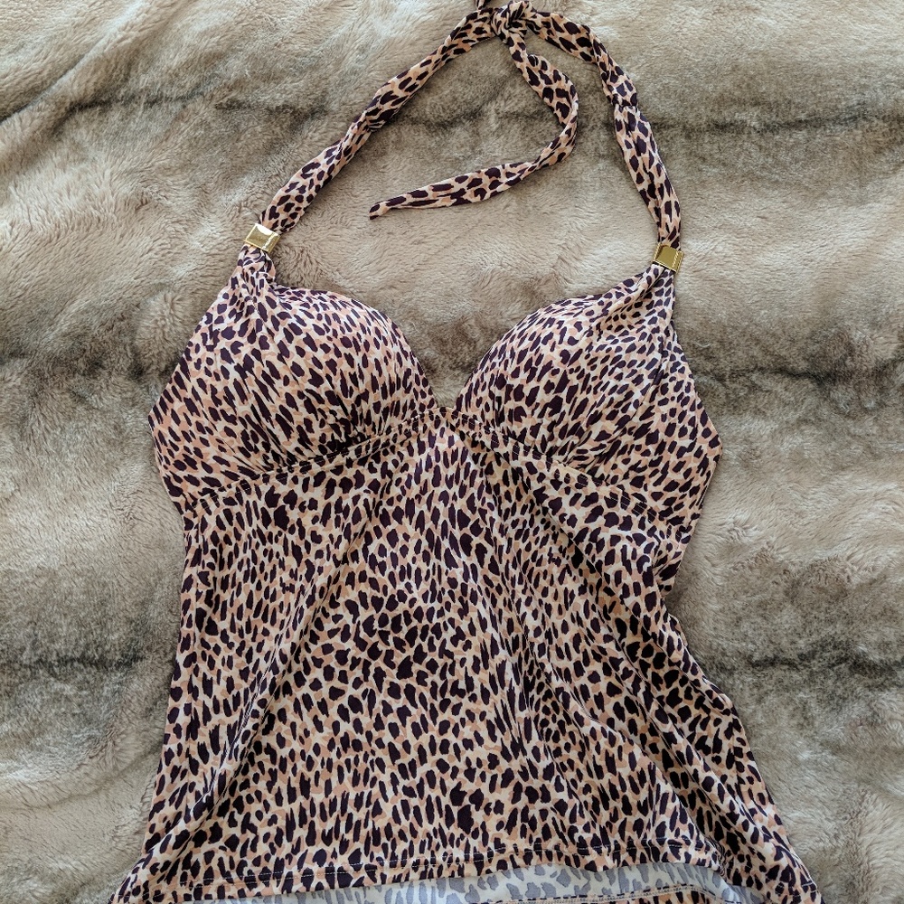Victoria’s Secret “The Forever Tankini” Swim Top